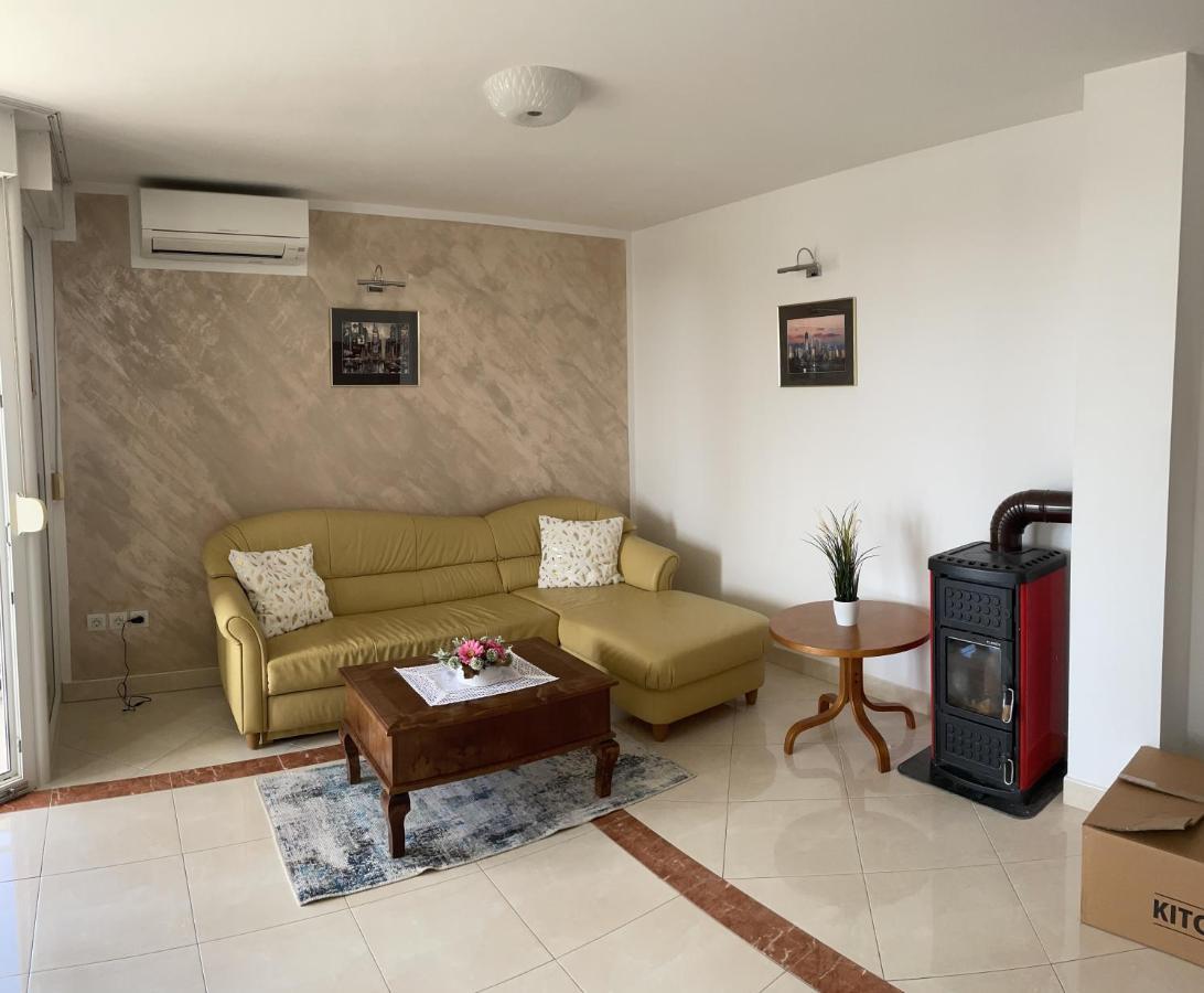 Appartement Sunny Maj Porec Esterno foto