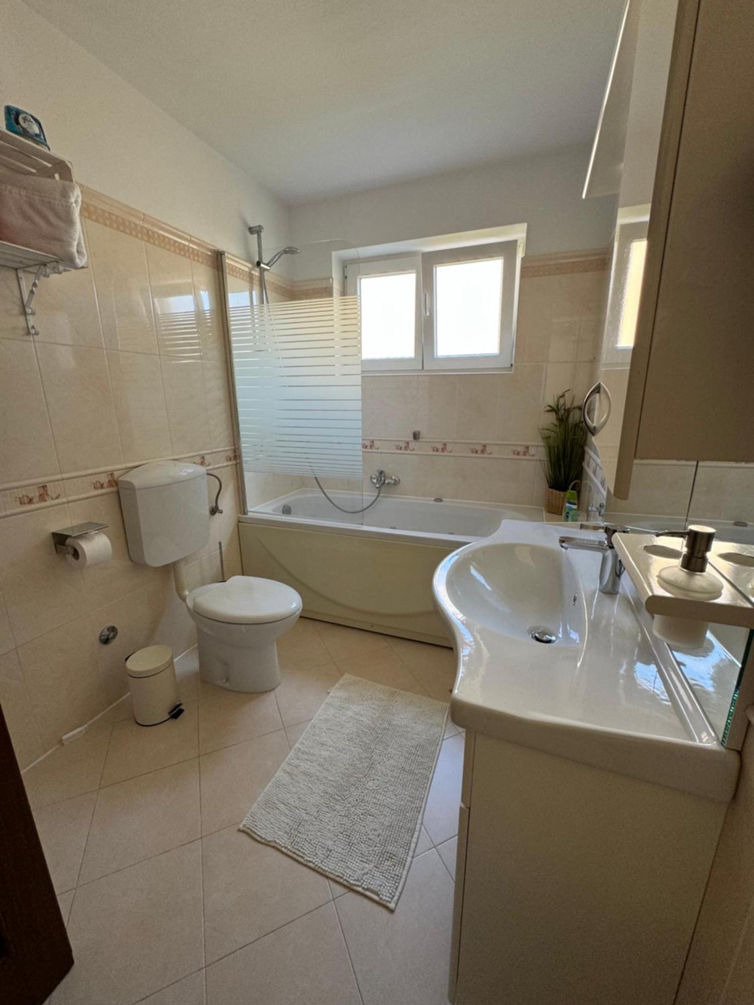 Appartement Sunny Maj Porec Esterno foto